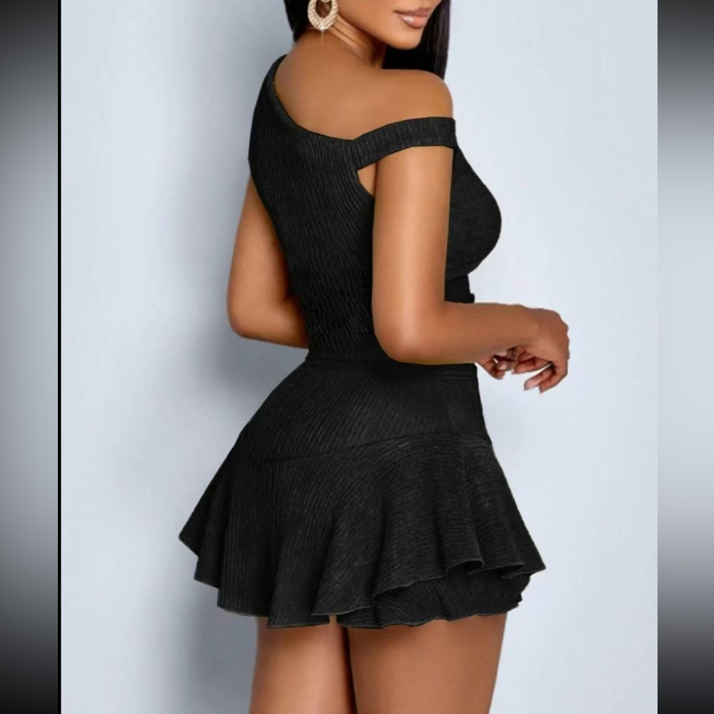 Black Ribbed Two-Piece Set - Picture 2 of 7
